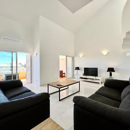 Out - Vilamoura - Duplex