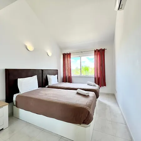 Out - Vilamoura - Duplex Quarteira