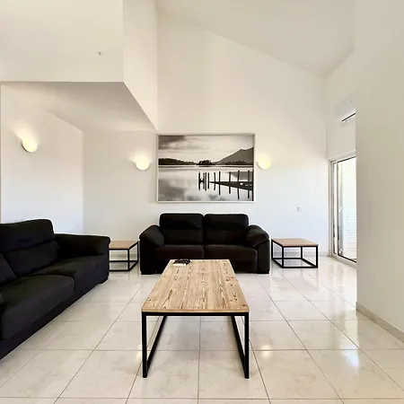 Out - Vilamoura - Duplex Daire *